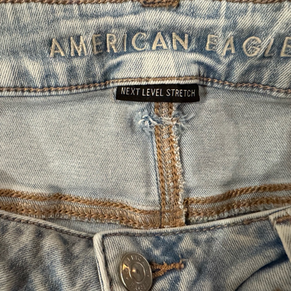 American Eagle Outfitters Light Blue Flare Jeans - Picture 4 of 4